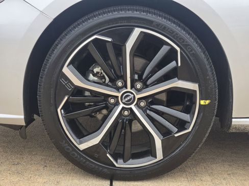 Certified 2023 Nissan Altima 2.5 SR image 14