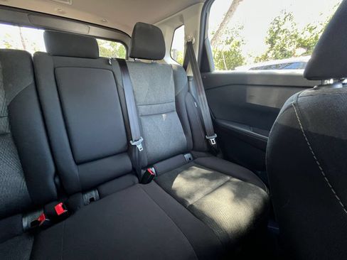 Used 2025 Nissan Rogue SV AWD/4WD image 39