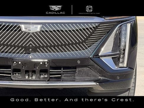 Certified 2024 Cadillac Lyriq Luxury AWD/4WD image 11