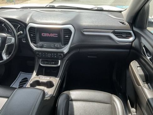 Used 2023 GMC Acadia SLT FWD image 11