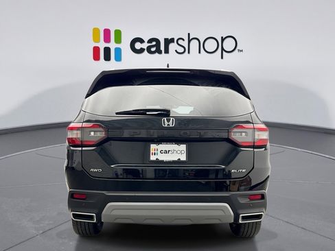 Used 2023 Honda Pilot Elite image 4