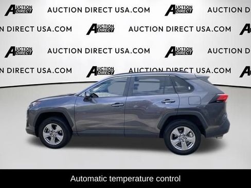 Used 2024 Toyota RAV4 XLE AWD/4WD image 3