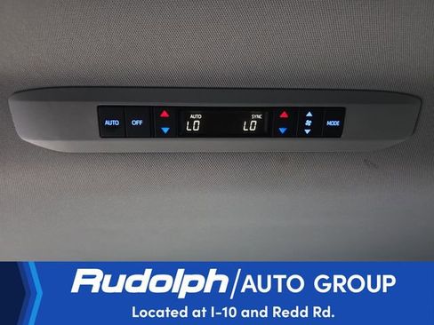 Used 2022 Toyota Sienna XLE FWD image 28