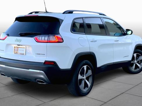 Used 2022 Jeep Cherokee Limited w/ Mopar Interior Package image 12