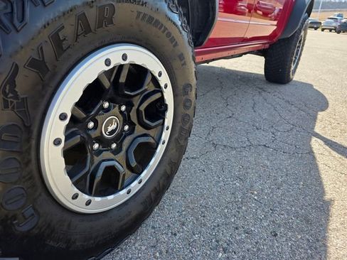 Used 2021 Ford Bronco Big Bend w/ Sasquatch Package AWD/4WD image 37