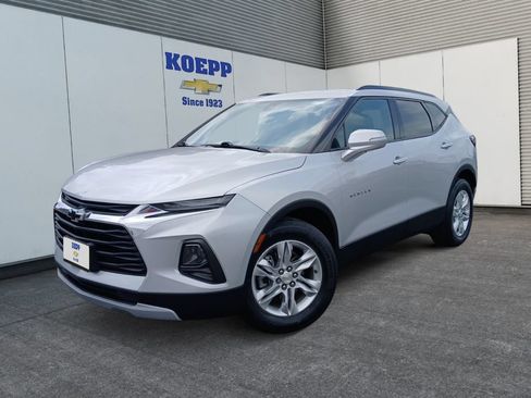 Used 2021 Chevrolet Blazer LT FWD image 1