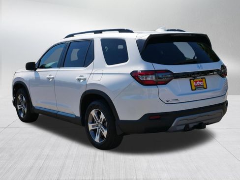 Used 2023 Honda Pilot EX-L image 5