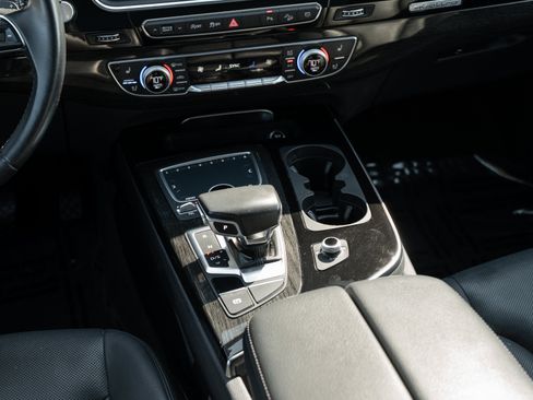 Used 2018 Audi Q7 3.0T Prestige w/ Prestige Package AWD/4WD image 11