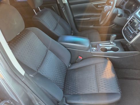 Used 2018 Nissan Altima 2.5 S w/ S Convenience Package image 13