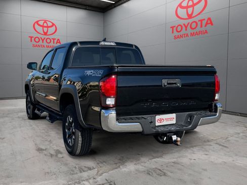 Used 2019 Toyota Tacoma TRD Off-Road AWD/4WD image 2