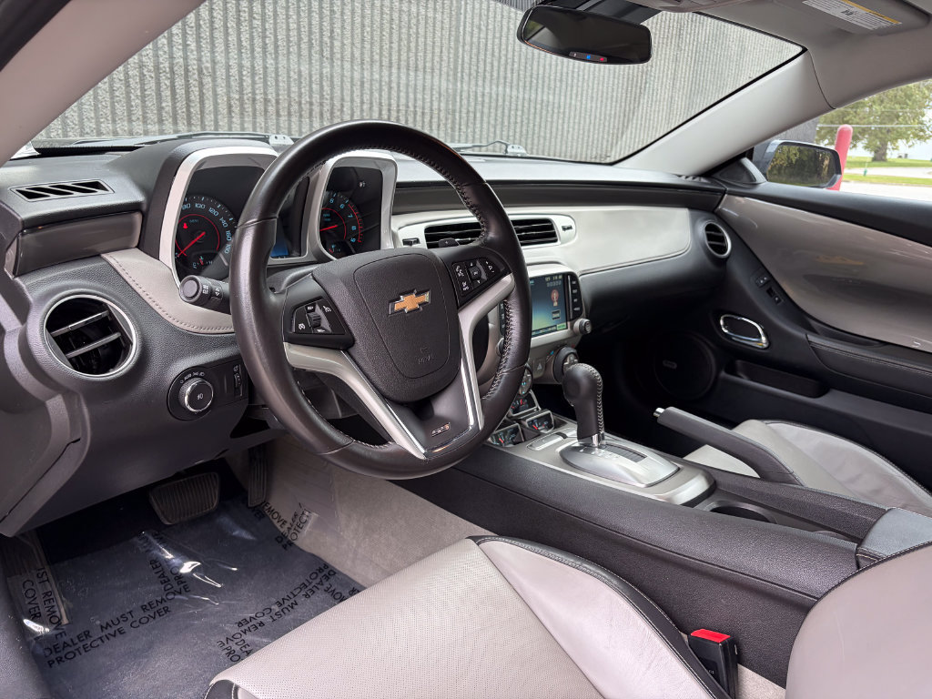 Used 2015 Chevrolet Camaro SS w/ RS Package RWD image 11