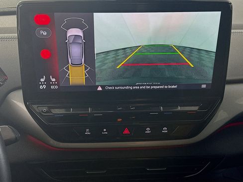 Used 2024 Volkswagen ID.4 S image 22