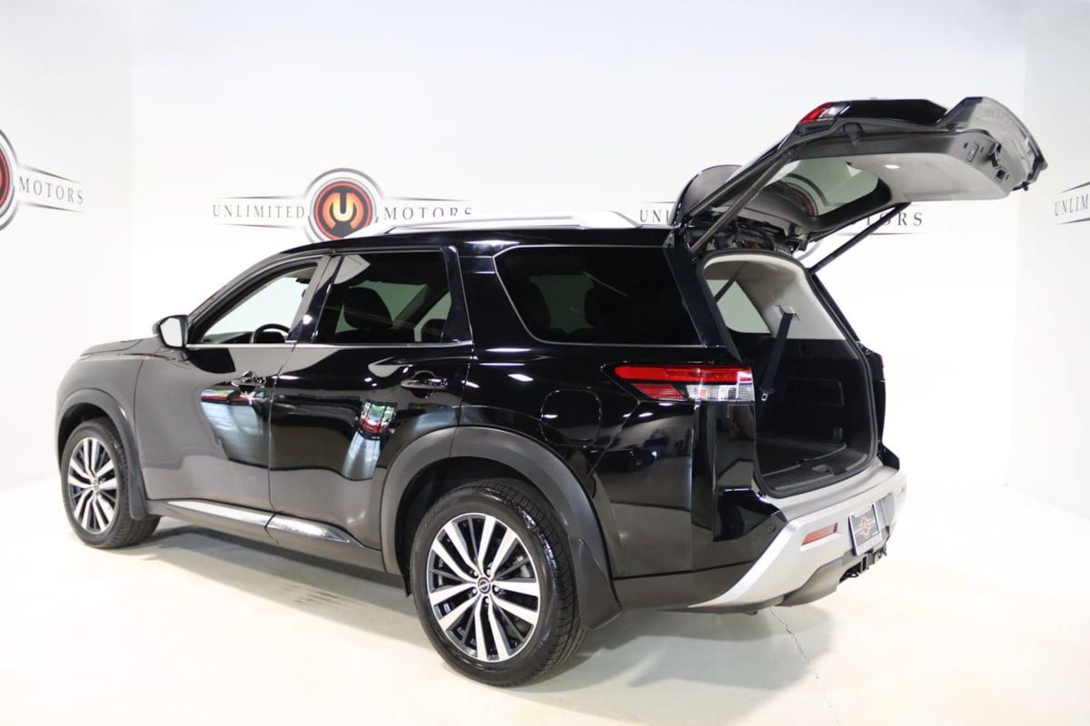 Used 2022 Nissan Pathfinder Platinum AWD/4WD image 30