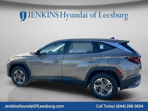 New 2026 Hyundai Tucson Blue SE w/ Tow & Go Package AWD/4WD image 8