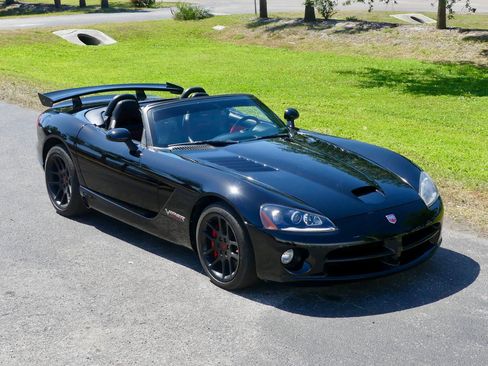Used 2004 Dodge Viper SRT-10 image 25