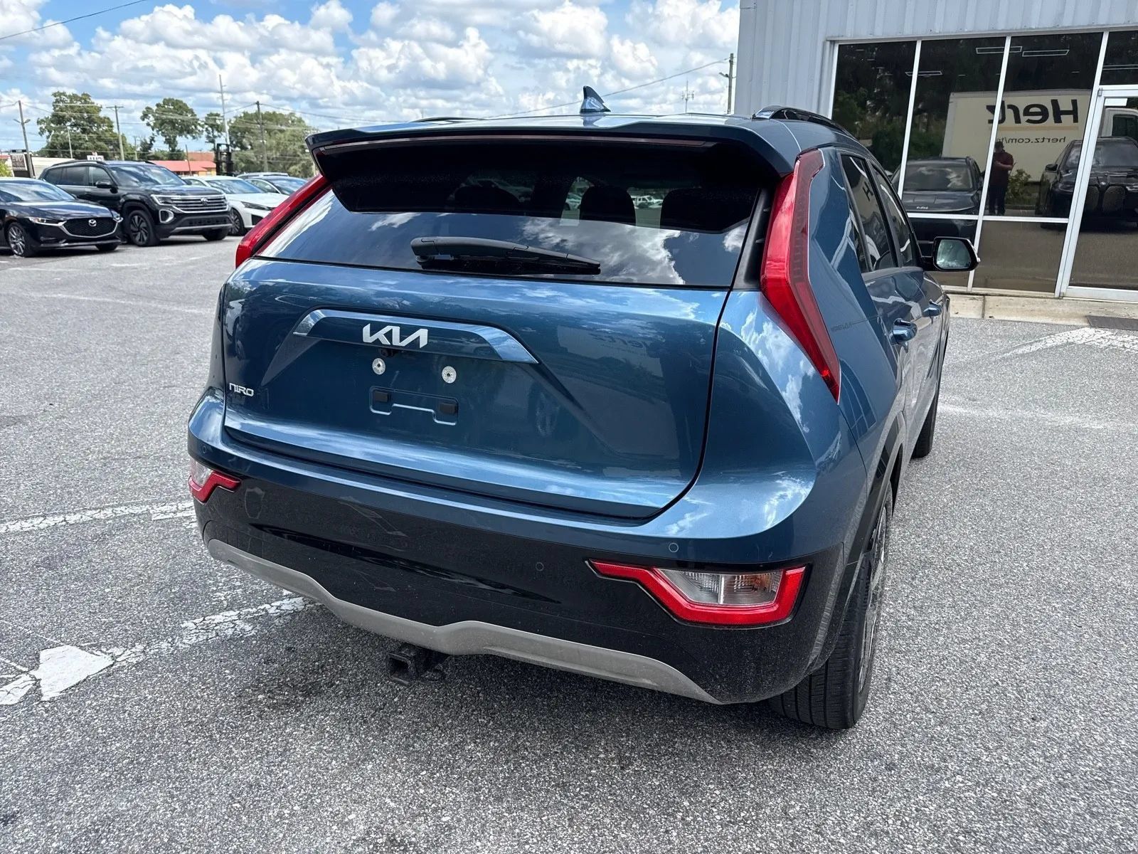 Used 2023 Kia Niro Wind FWD image 8