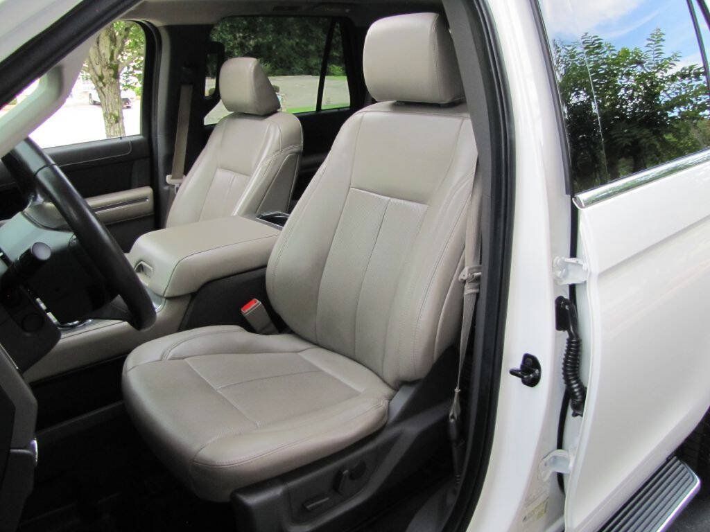 Used 2021 Ford Expedition XLT RWD image 14