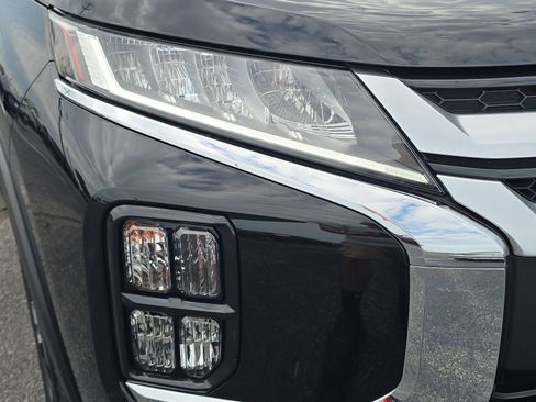 Used 2023 Mitsubishi Outlander Sport SE AWD/4WD image 6