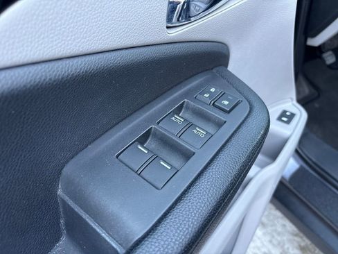 Used 2016 Honda Pilot Touring image 23