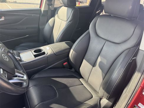 Used 2022 Hyundai Santa Fe Limited image 17