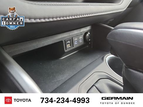 Used 2022 Toyota Highlander XLE image 37