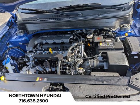 Used 2025 Hyundai Venue Limited FWD image 38