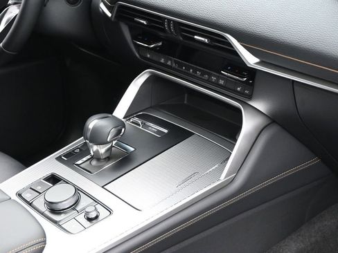 Used 2025 MAZDA CX-90 3.3 Turbo w/ Preferred Package image 33