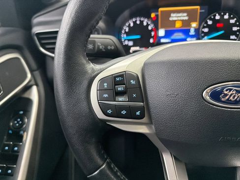 Used 2022 Ford Explorer XLT w/ Equipment Group 202A AWD/4WD image 26