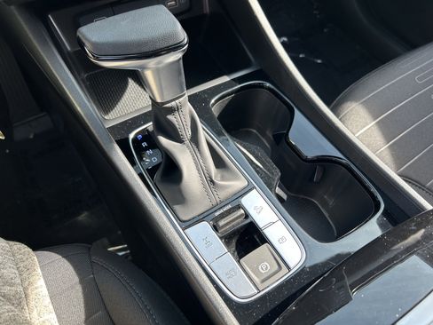 Used 2024 Hyundai Santa Cruz SE image 14