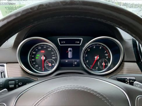 Used 2019 Mercedes-Benz GLS 450 4MATIC image 25