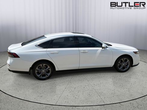 Used 2024 Honda Accord EX image 7