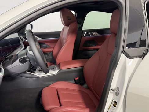 Used 2025 BMW i4 eDrive40 image 25