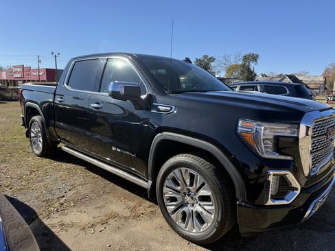 Used 2022 GMC Sierra 1500 Denali w/ Denali Reserve Package image 1