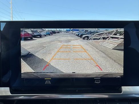 Used 2024 Chevrolet Silverado 1500 RST w/ Z71 Off-Road Package image 13