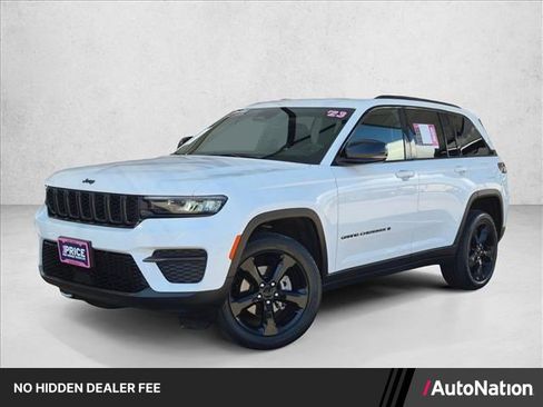 Used 2023 Jeep Grand Cherokee Altitude AWD/4WD image 1