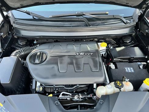 Used 2019 Jeep Cherokee Trailhawk AWD/4WD image 43