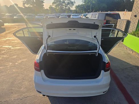 Used 2016 Volkswagen Jetta S FWD image 43