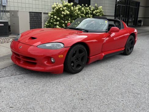 Used 1993 Dodge Viper RT/10 image 2