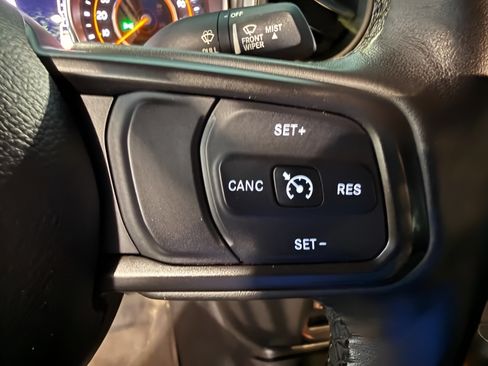 Used 2022 Jeep Gladiator Sport AWD/4WD image 20