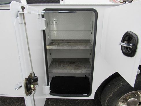 Used 2017 Ford F450 XL w/ Power Equipment Group image 30