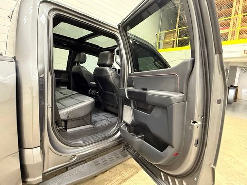 Used 2025 Ford F150 Raptor AWD/4WD image 50
