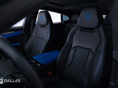 Used 2022 Lamborghini Urus AWD/4WD image 23
