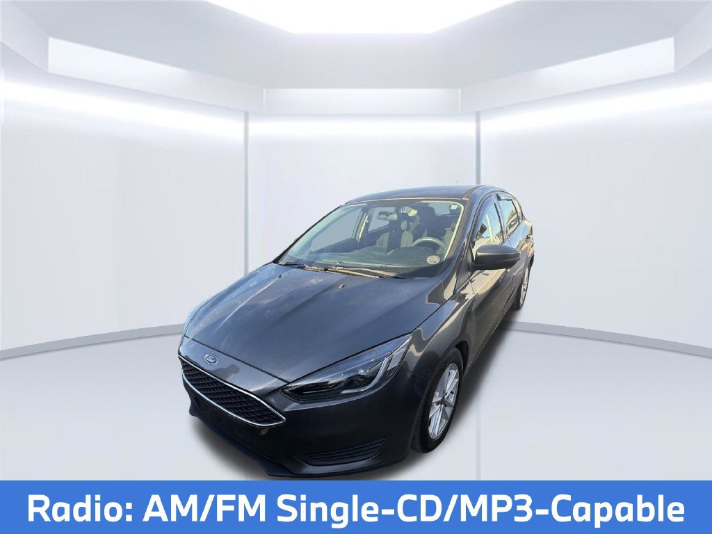 Used 2017 Ford Focus SE FWD image 2