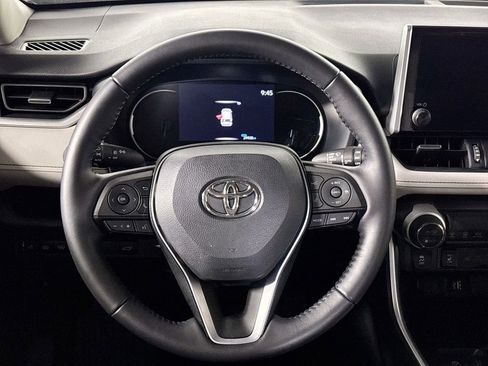 Used 2023 Toyota RAV4 XLE Premium image 13