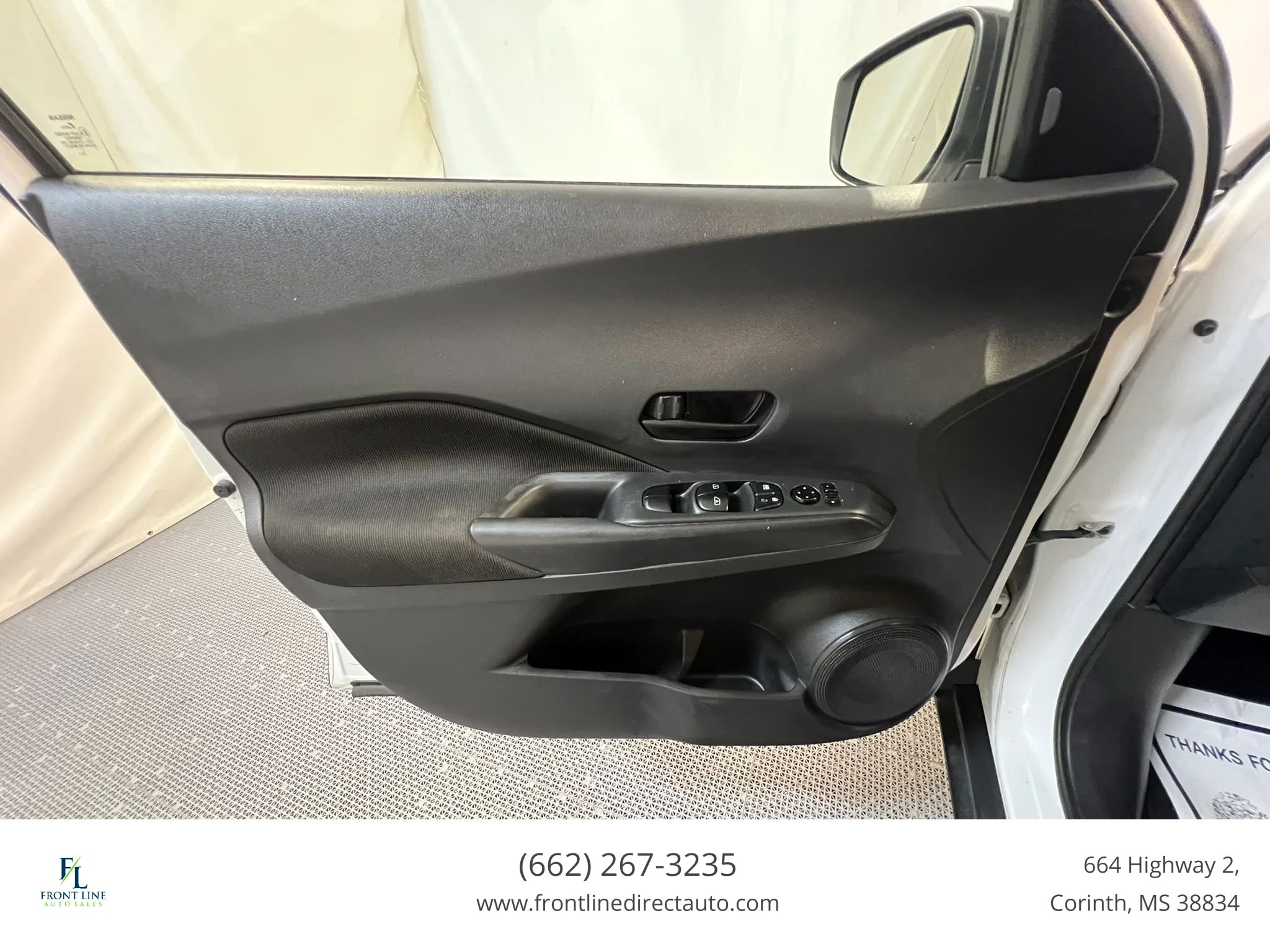 Used 2023 Nissan Kicks S FWD image 11