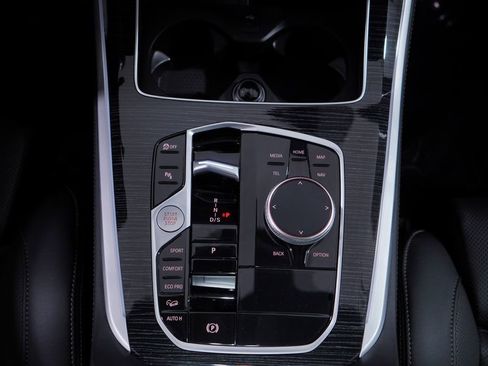 Used 2025 BMW X5 xDrive40i w/ M Sport Package image 14