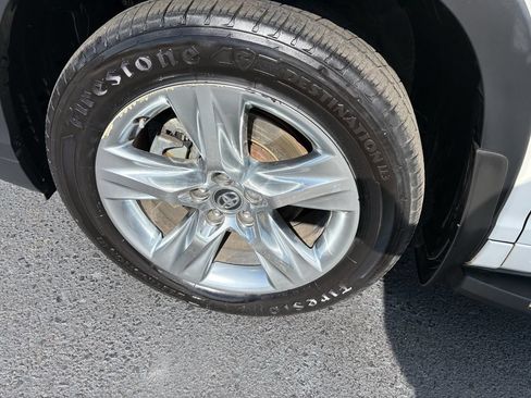Used 2019 Toyota Highlander Limited AWD/4WD image 27