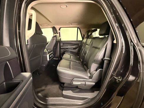 Used 2024 Ford Expedition Max XLT image 19