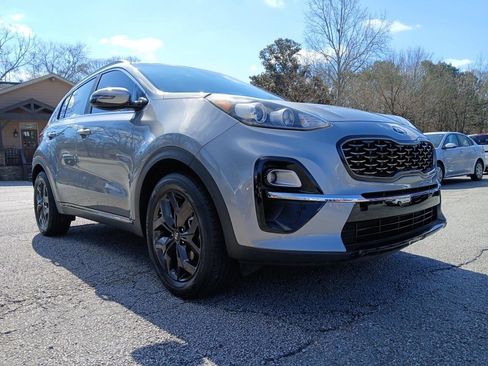 Used 2020 Kia Sportage S image 4