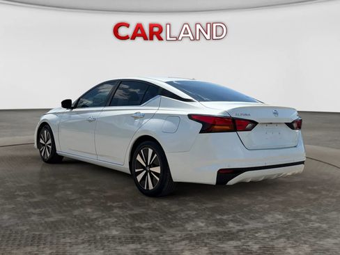 Used 2021 Nissan Altima 2.5 SV FWD image 4